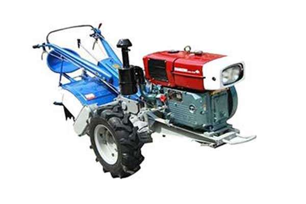 小型农用拖拉机